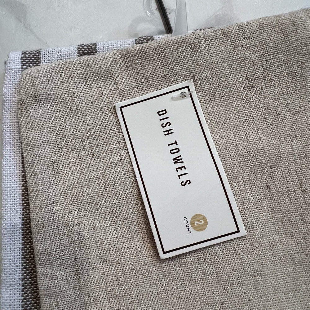 Target Tan and White Kitchen Linens Set - Picture 2 of 3